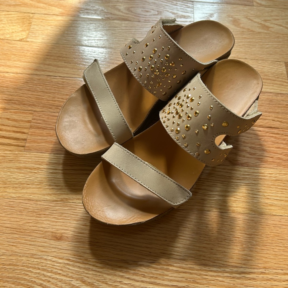 Stylish Tan Sandals with Gold Accents